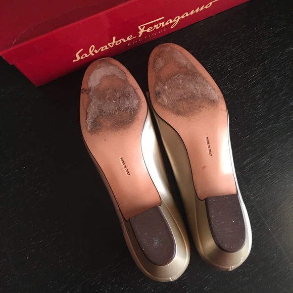 Ferragamo silver shoes - Picture 3 of 8